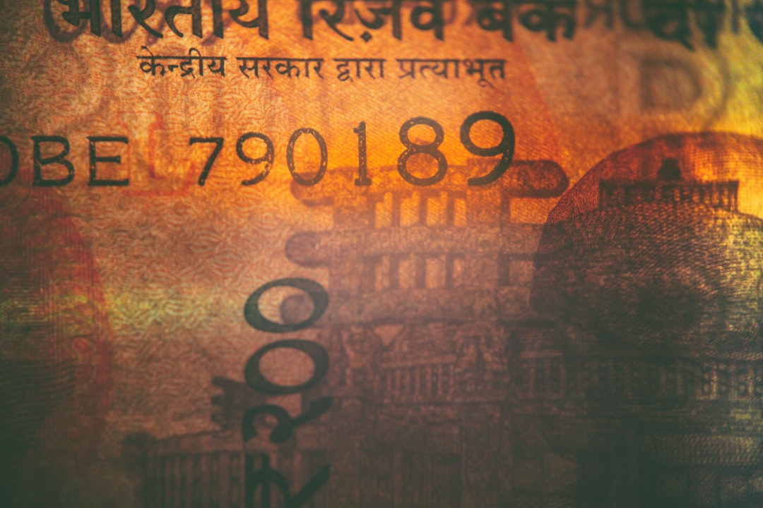 découvrez tout sur le code bancaire : définition, utilités et comment le trouver pour effectuer vos transactions en toute sécurité.