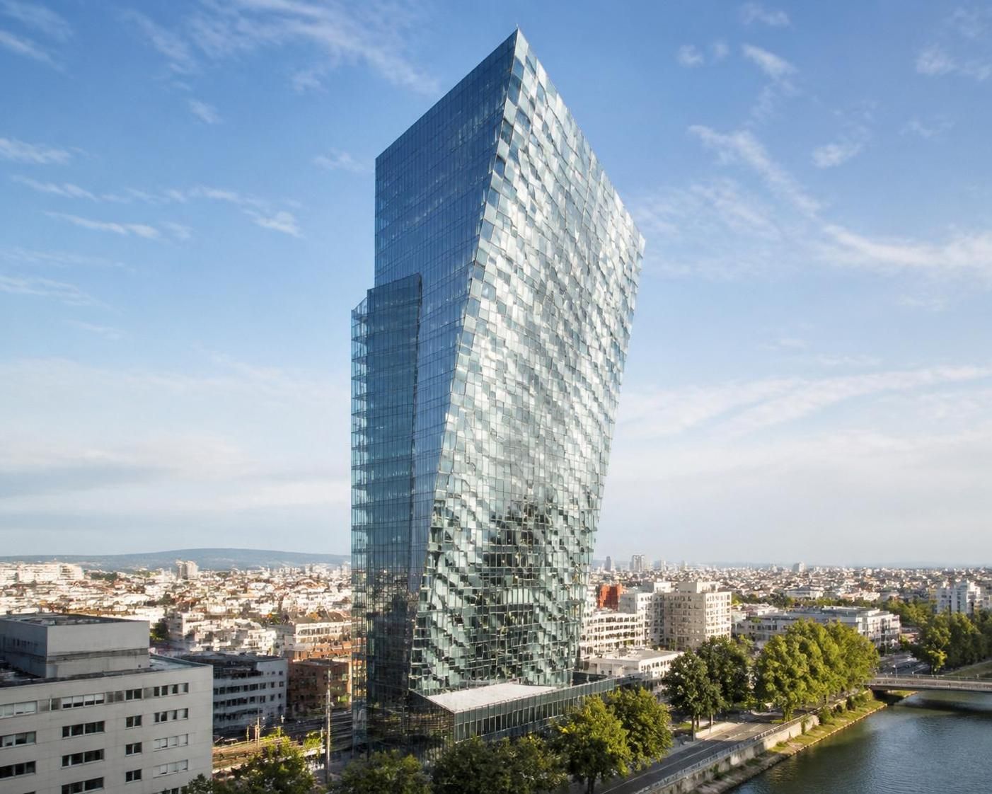 découvrez des photos exclusives de la tour alto, un joyau de l'architecture lyonnaise qui allie modernité et élégance, offrant un aperçu unique de son design emblématique.